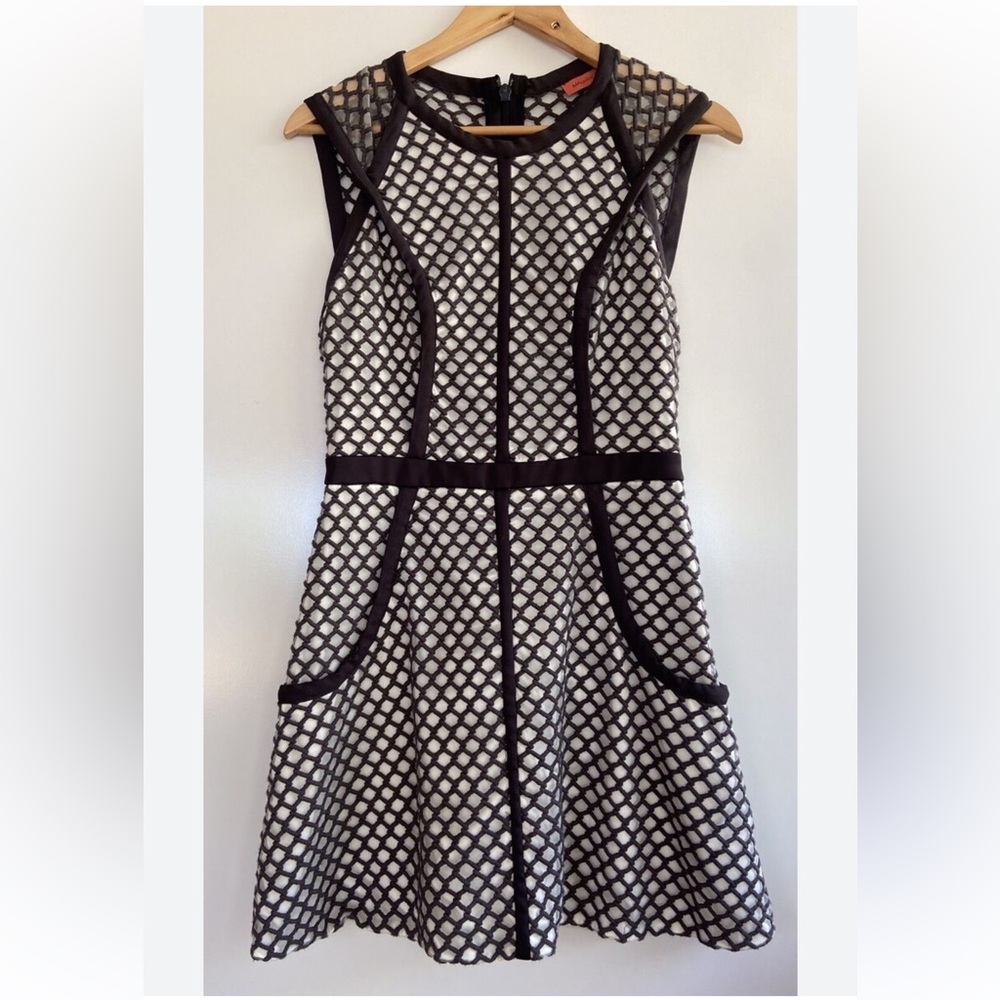 Manning Cartell Sleeveless Party/Cocktail Dresses  US 4 / AU 8  GORGEOUS!